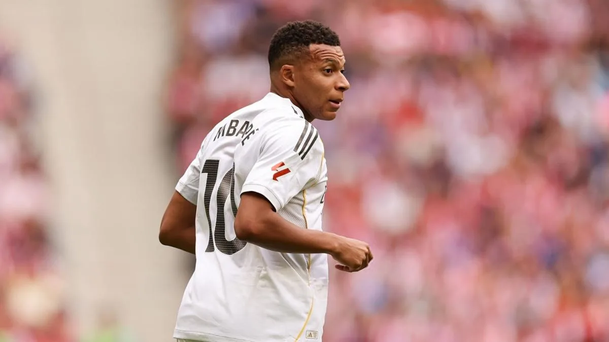 Kylian Mbappe يفقد الدعم من زملائه في الفريق